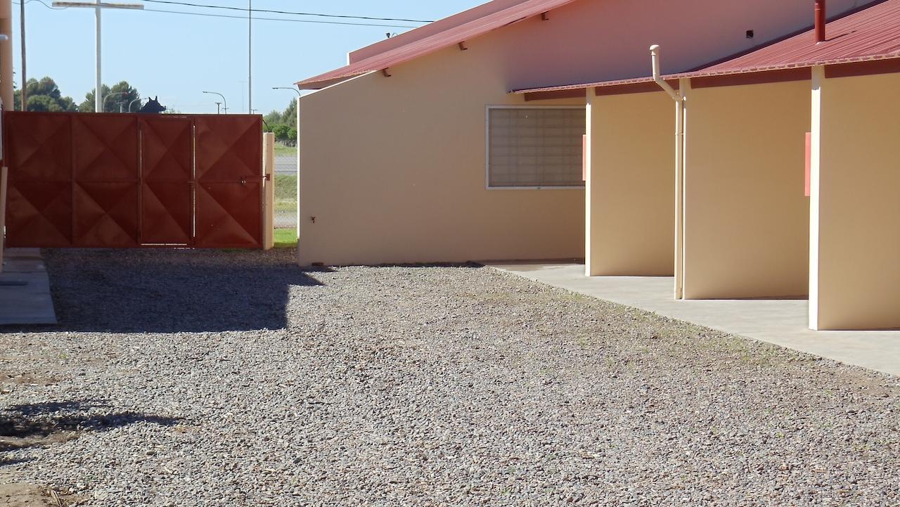Hotel Quelu Leufu Río Colorado Exteriör bild